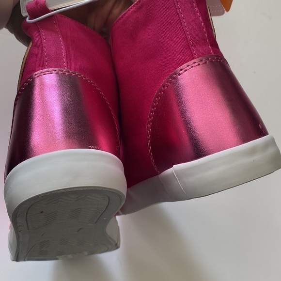 Gymboree Cosmic Club Pink High Tops Sneakers  Girls Size 2. Brand New - Picture 10 of 11